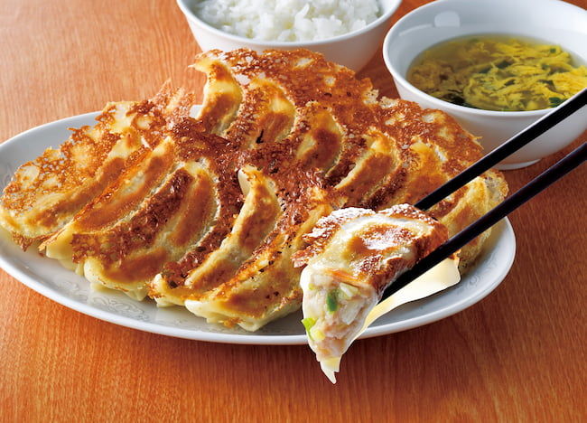 からだシフト「糖質コントロール 餃子」とビールで楽しむ夏の晩酌