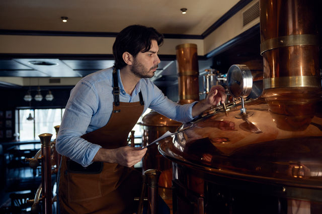 クラフトビールの醸造シーン