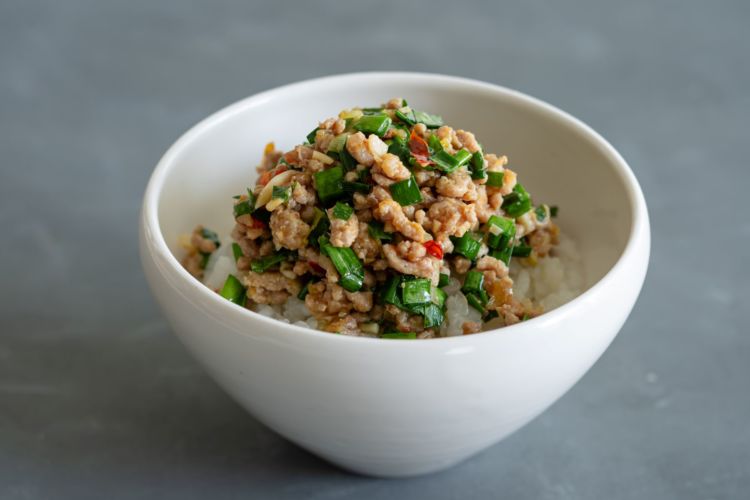 ニラ辛味噌そぼろの材料と作り方