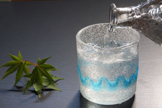 日本酒ロックの魅力