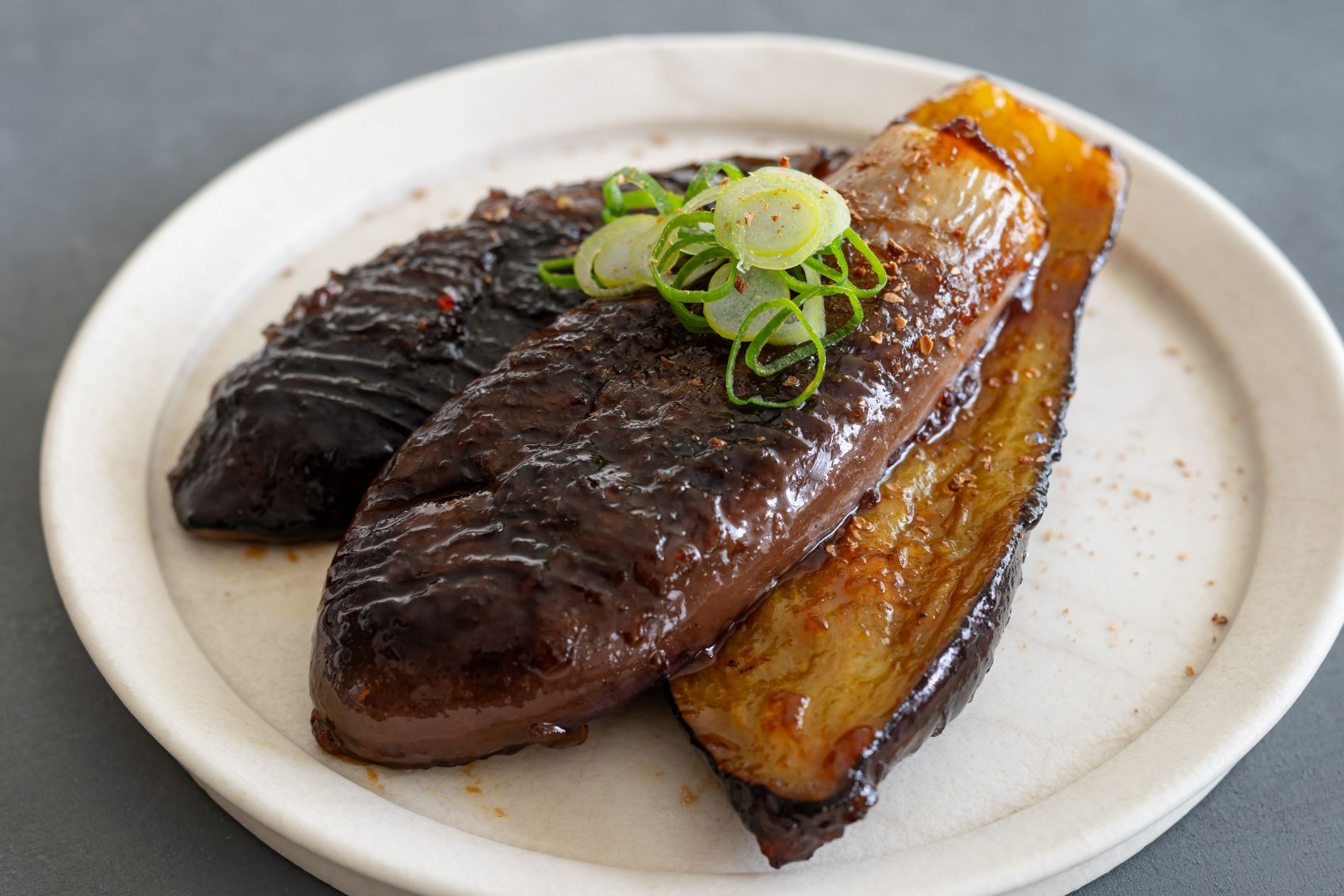 「ナスの蒲焼き」は、甘辛ダレが香ばしい野菜おつまみ