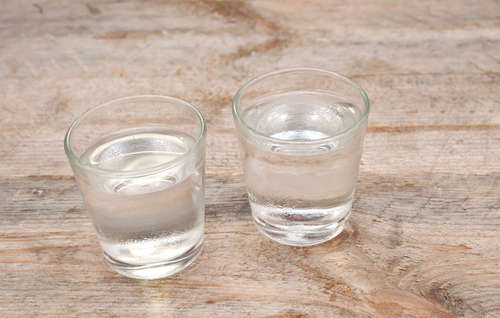 アルコール度数の高い焼酎は冷凍庫で冷やして